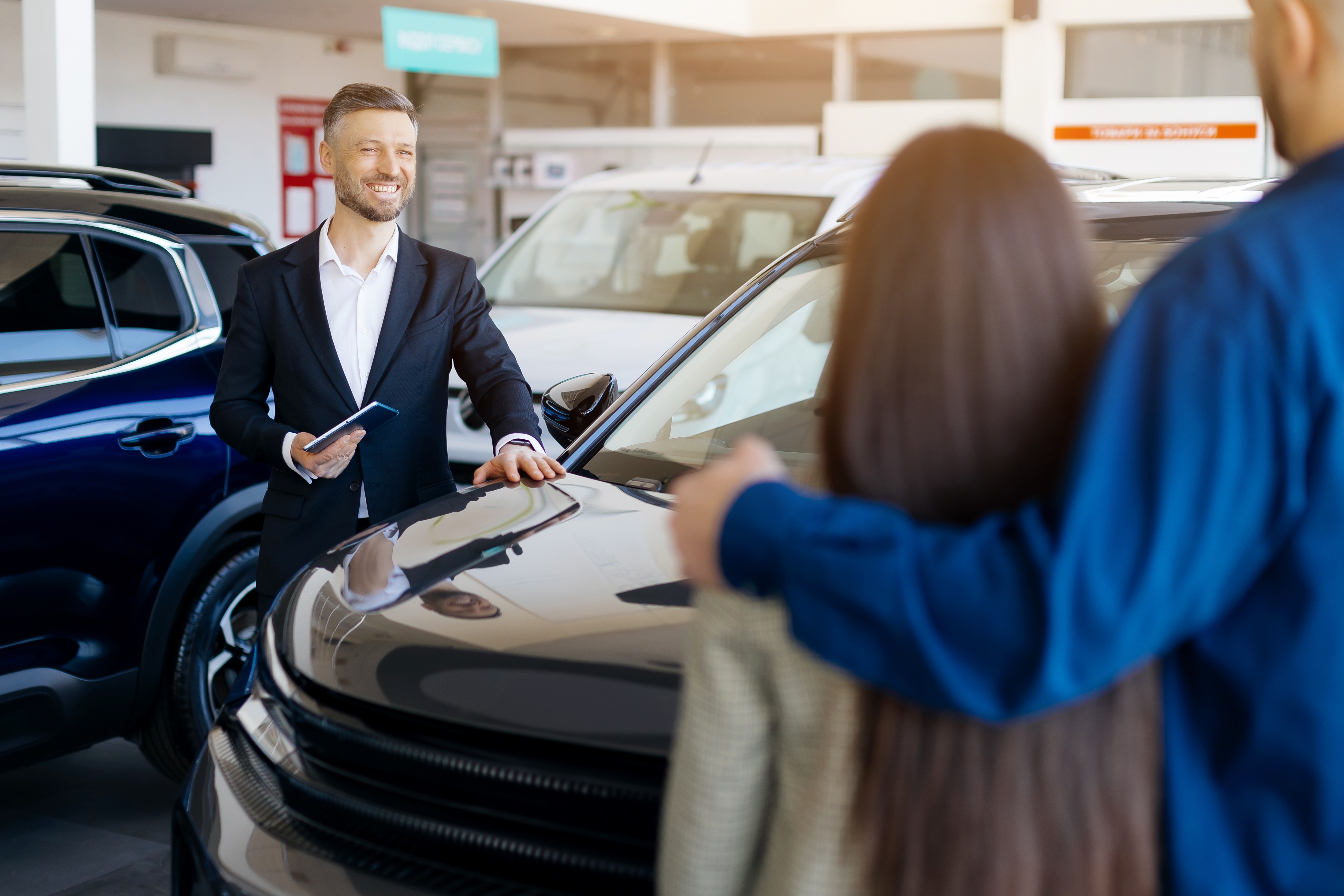 Cómo fidelizar clientes en un concesionario más allá de la venta